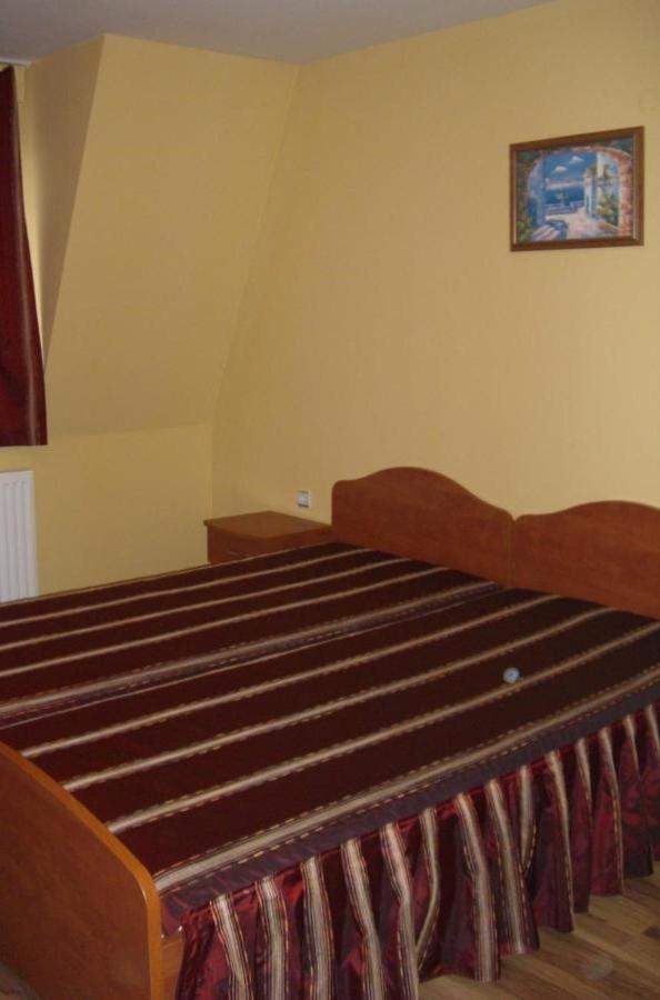 Family Hotel Rujeta Семеен Хотел Ружета - Идеален Център Pavlikeni Exterior photo