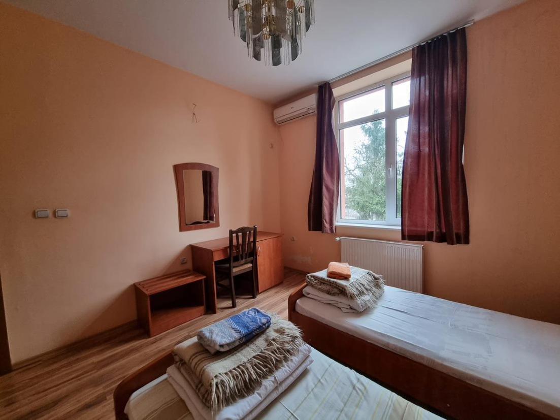 Family Hotel Rujeta Семеен Хотел Ружета - Идеален Център Pavlikeni Exterior photo